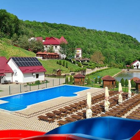 Mishyn-City Hotel Dobrovlyany Екстериор снимка