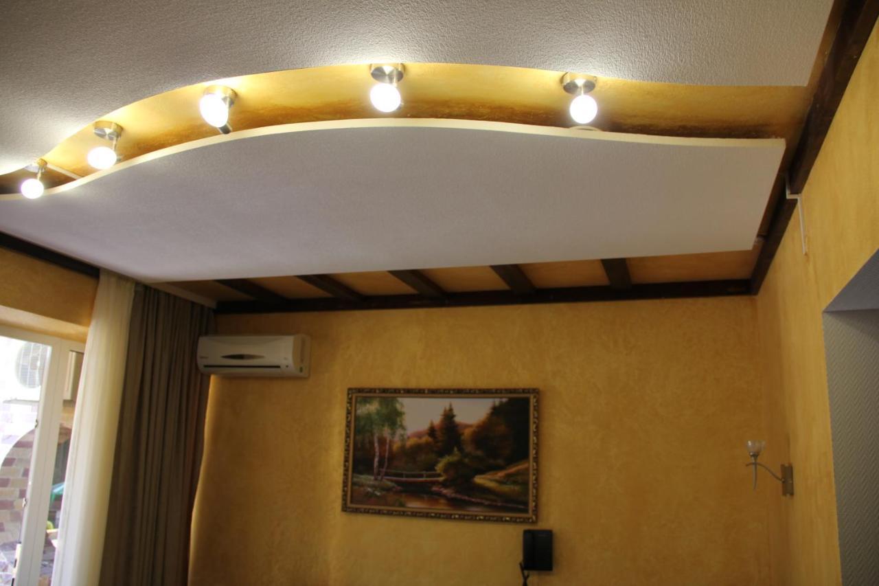 Mishyn-City Hotel Dobrovlyany Екстериор снимка