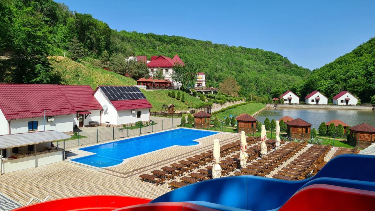 Mishyn-City Hotel Dobrovlyany Екстериор снимка