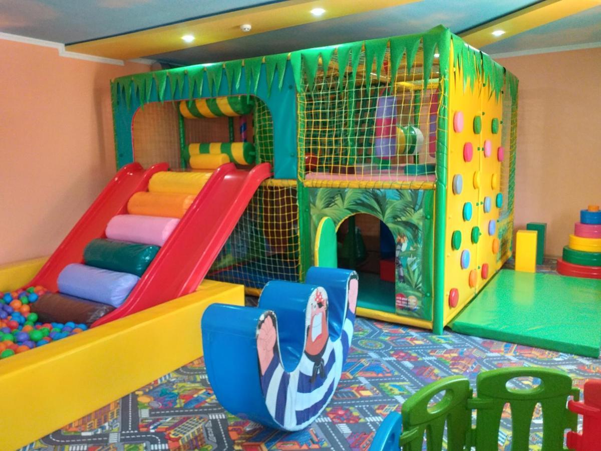 Mishyn-City Hotel Dobrovlyany Екстериор снимка