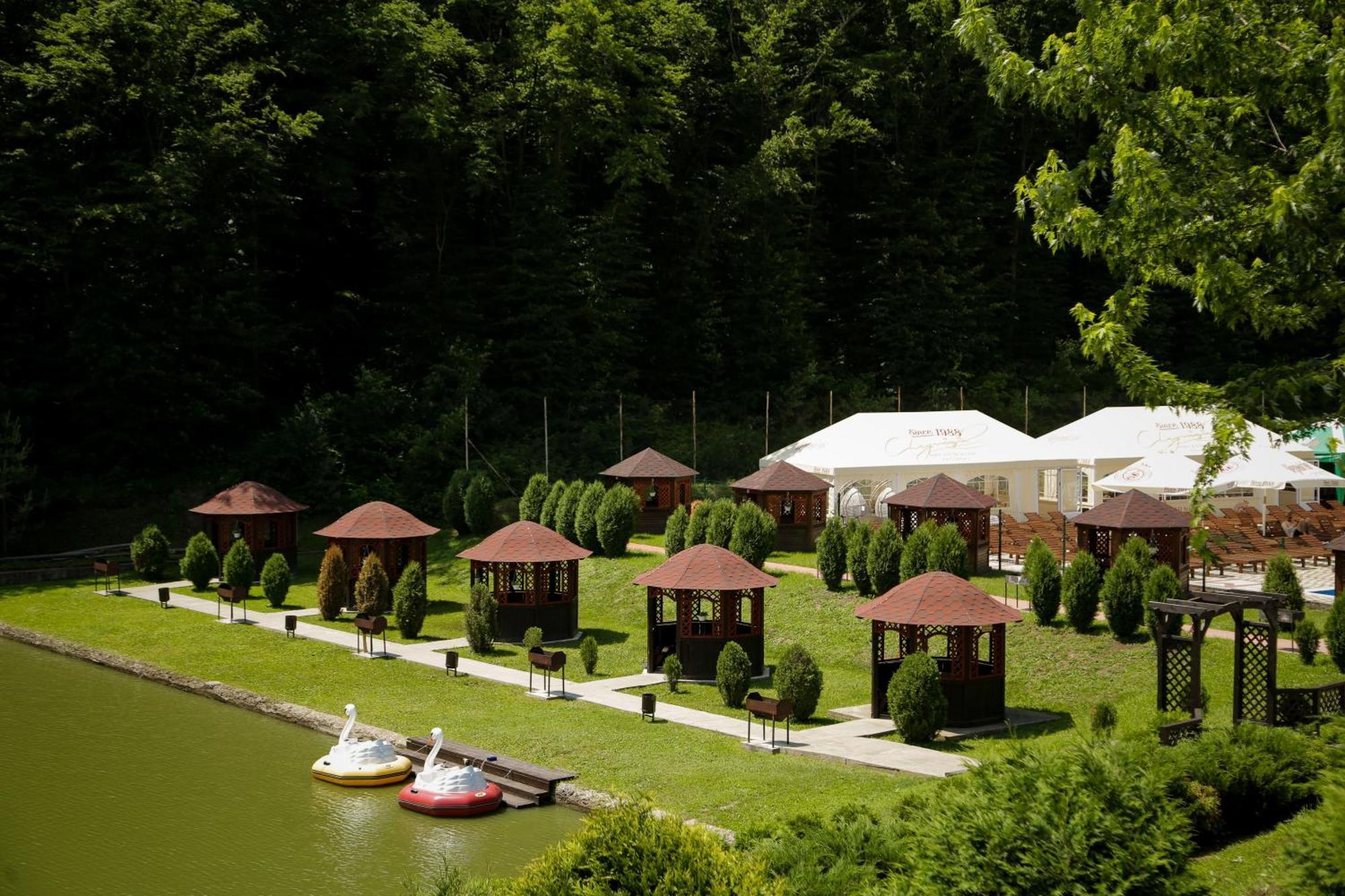 Mishyn-City Hotel Dobrovlyany Екстериор снимка